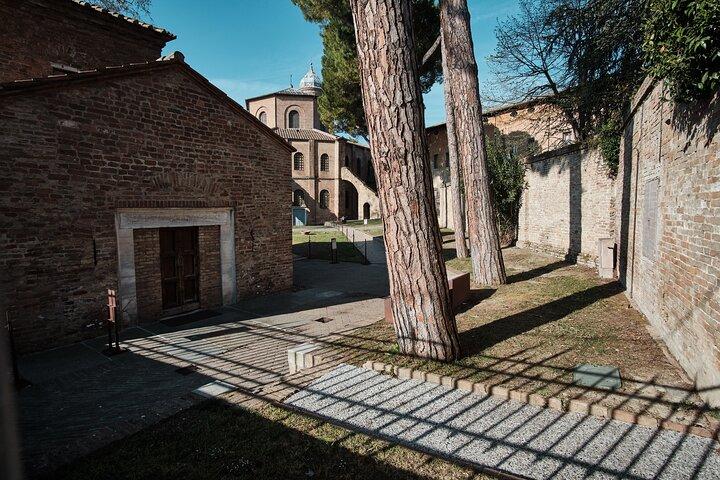 Private Walking Tour: Discover Ravenna's Stunning Mosaics