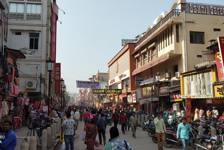Varanasi Tour: Boat Ride, Sarnath, Ghats, Old City Walk & Aarti