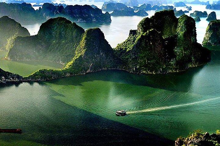 Halong Bay 2 Days-1 Night with 4 Star Cruise All included