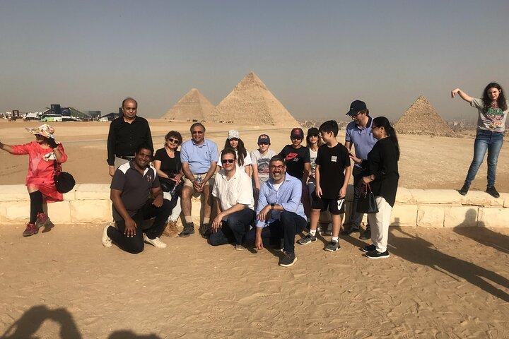 Private Tour to Giza Pyramids and Sakkara & Memphis& Dahshur Pyramids