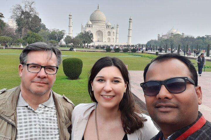 Taj Mahal City Tour with Approved guide