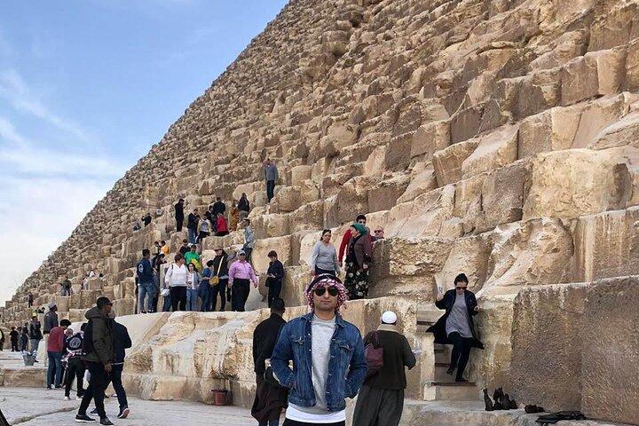 Private Tour to Giza Pyramids and Sphinx