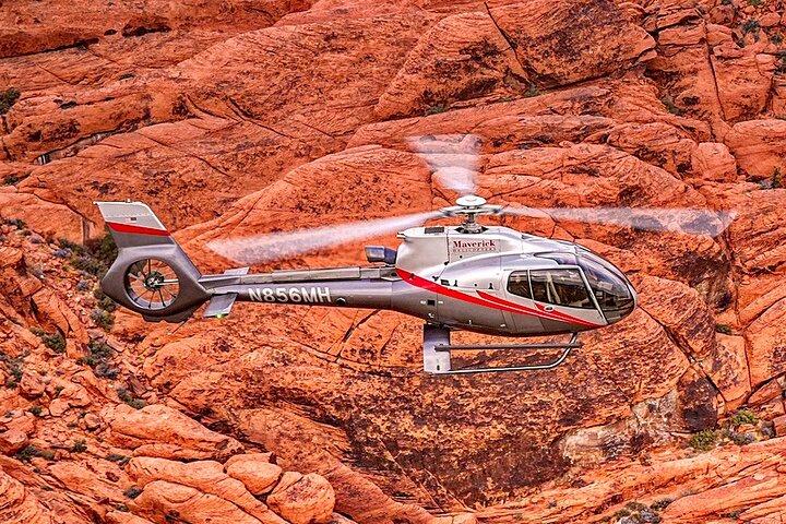 Sunset Red Rock Canyon Helicopter Tour and Champagne Toast