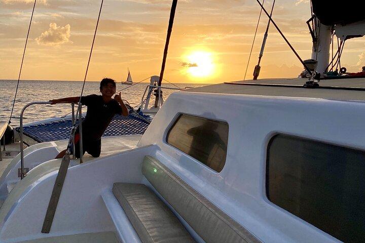 Waikiki Sunset Cocktail Sail on the Moana Catamaran