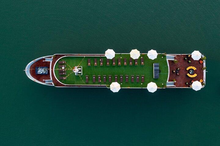 Lan Ha bay Luxury Cruise 2D/1N: Kayaking, Swimming at pristine place - best rate
