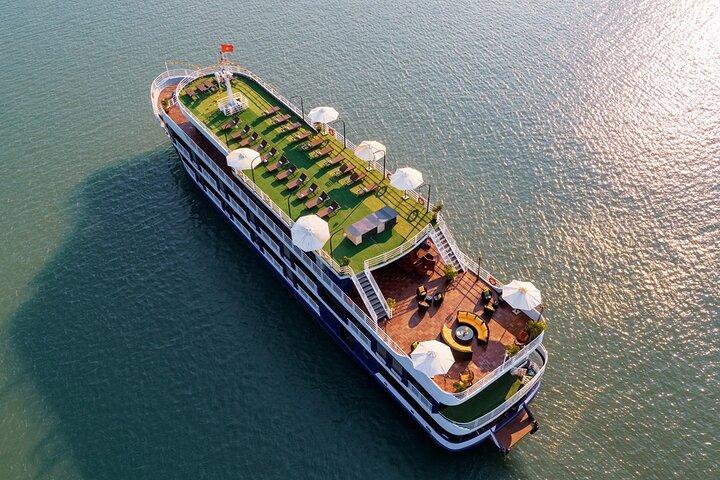 Lan Ha bay Luxury Cruise 2D/1N: Kayaking, Swimming at pristine place - best rate