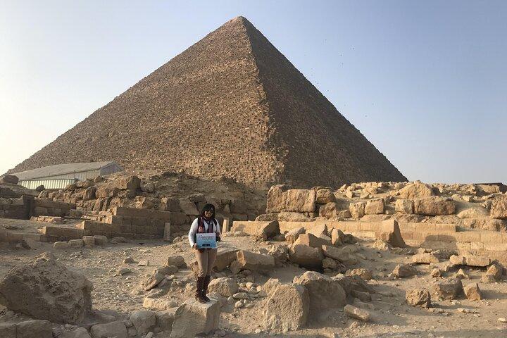 Private Day Tour to Giza Pyramids, sphinx, Sakkara & Dahshur
