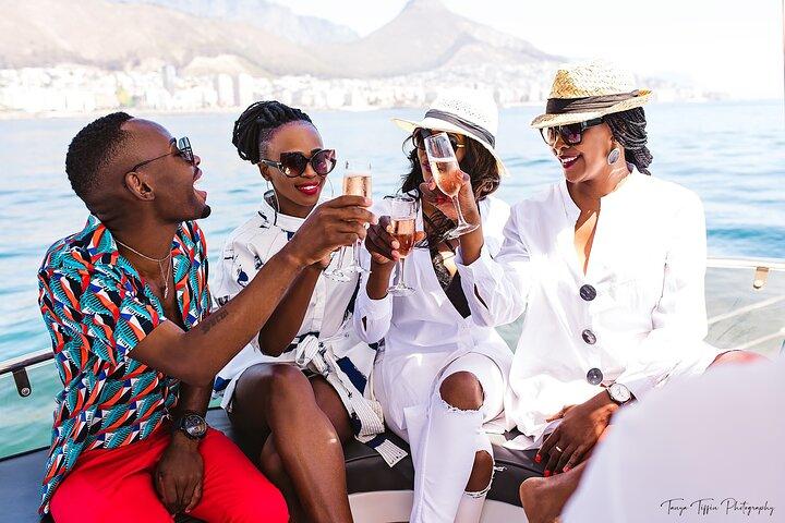 Cruise & Dine Breakfast– Prosecco Morning Cruise and Breakfast