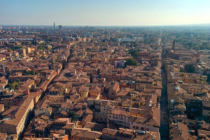 Bologna City & Europe Oldest University Private Guided Tour