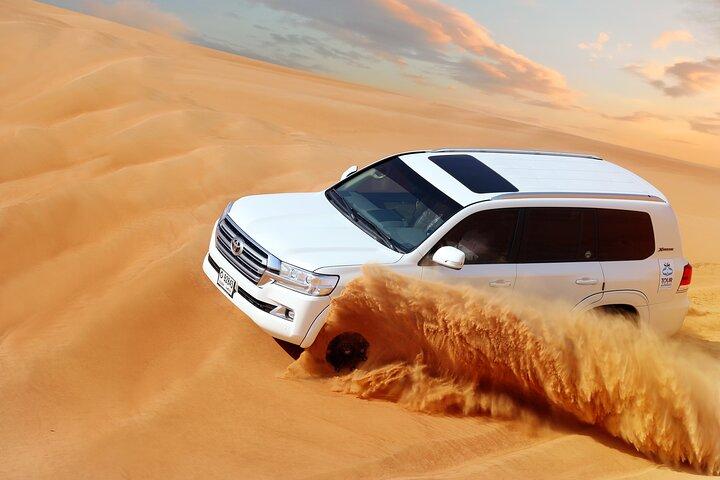 Dubai Desert Safari: Luxury Fortress Dinner, Dune Bash, Quad Bike