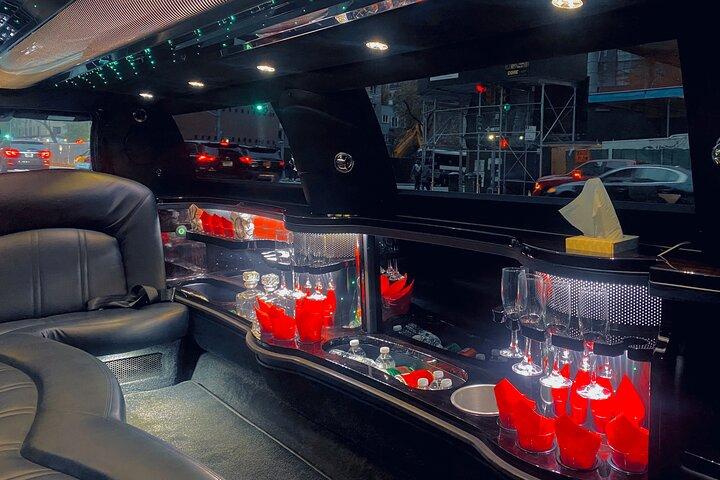 Newark (EWR) Airport Stretch Limo Service To NYC