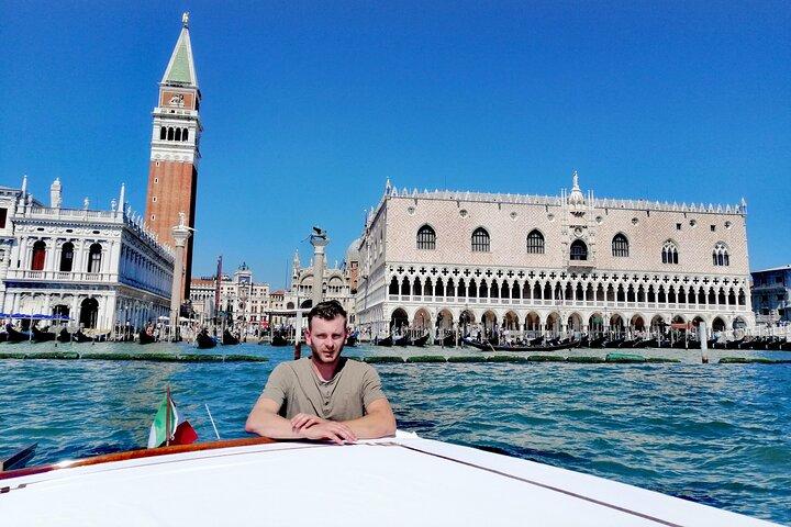 Private Boat Experience: Discover Venice from the Water