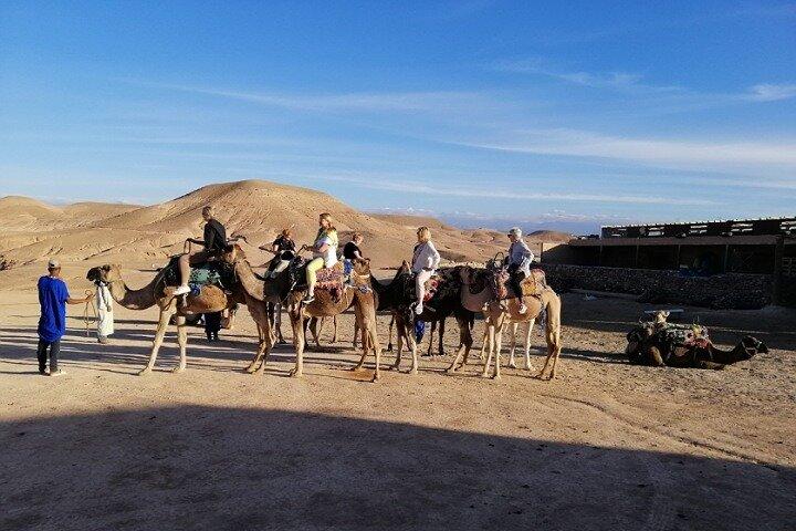 Private Transfer from Marrakech hotels, riads To Agafay Desert