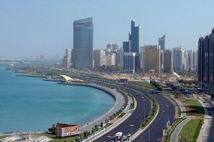Enjoy Burj Khalifa With Dinner in One Of The Tower Restaurants