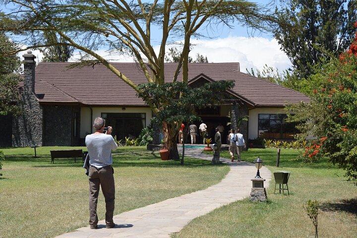 2 Days Safari to Ol Pejeta Conservancy - Luxury.