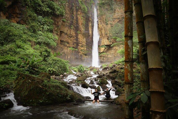 1 Day - Tumpak Sewu, Kapas Biru Waterfall, Goa Tetes cave* Tour // 07:30 - 17:00