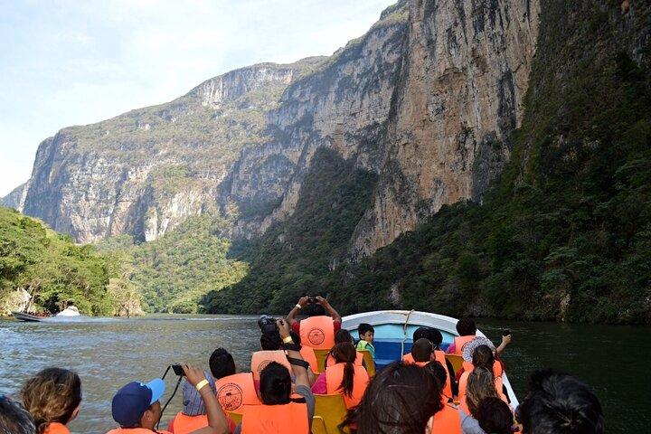 Tour to the Viewpoints, Sumidero Canyon and Chiapa de Corzo