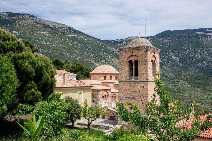 2-Day Private Tour to Delphi and Meteora from Athens