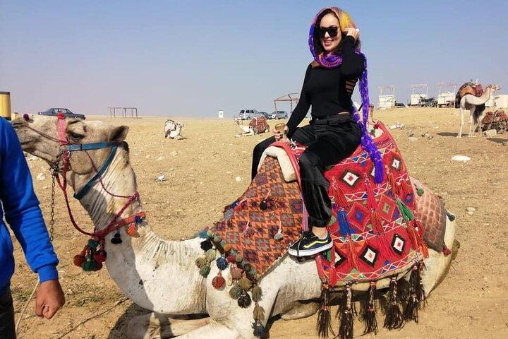 Half-Day Private Tour of Giza Pyramids with Camel Ride
