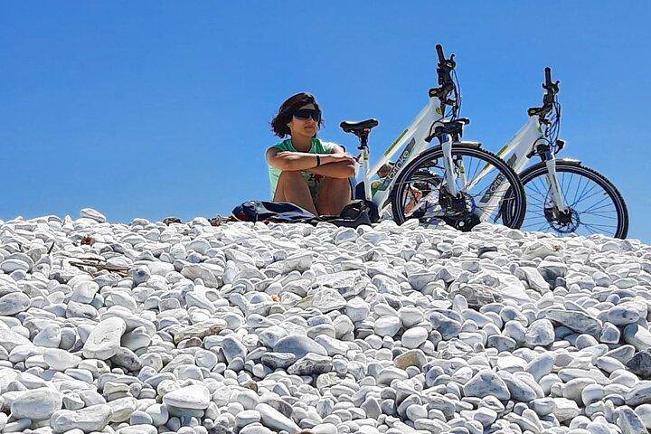 Pisa: Self-Guided Bike Tour to the Sea