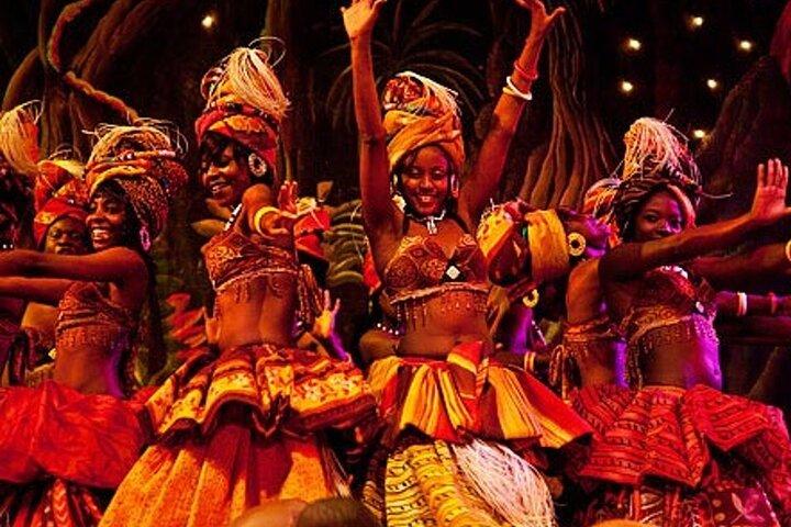 Birthday Dinner Surprise & Cat Dance at Safari Park Hotel