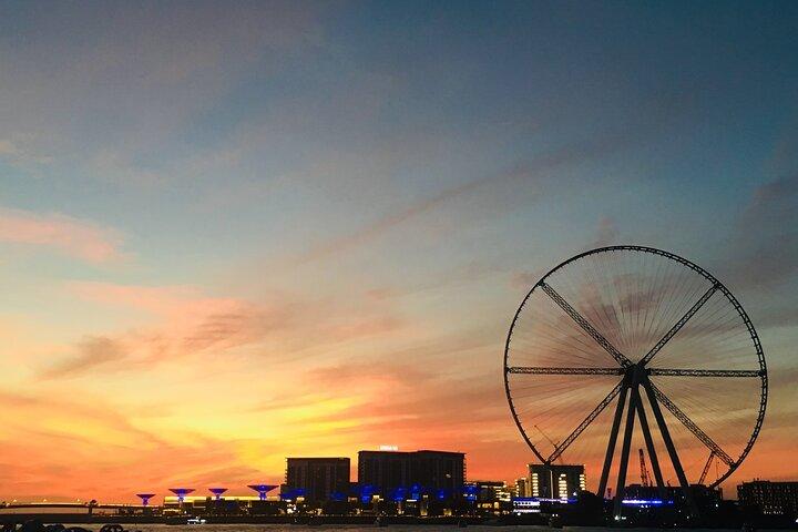 Private Dubai Modern City Tour with Burj Khalifa Photo Stop