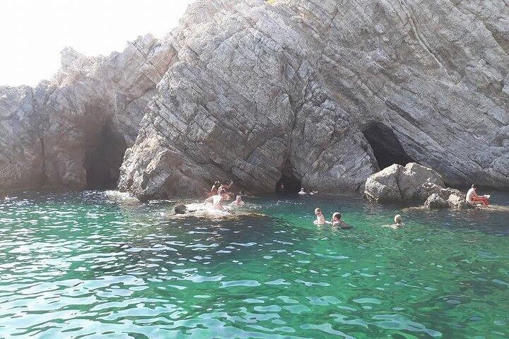 Blue Cave, 3 Green Caves, Šunj Beach | Morning - 5 Hour