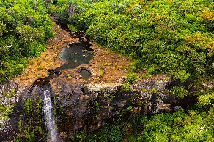 Hiking in Mauritius: Tamarind Falls (7 Cascades) With Hotel Transfer & Guide