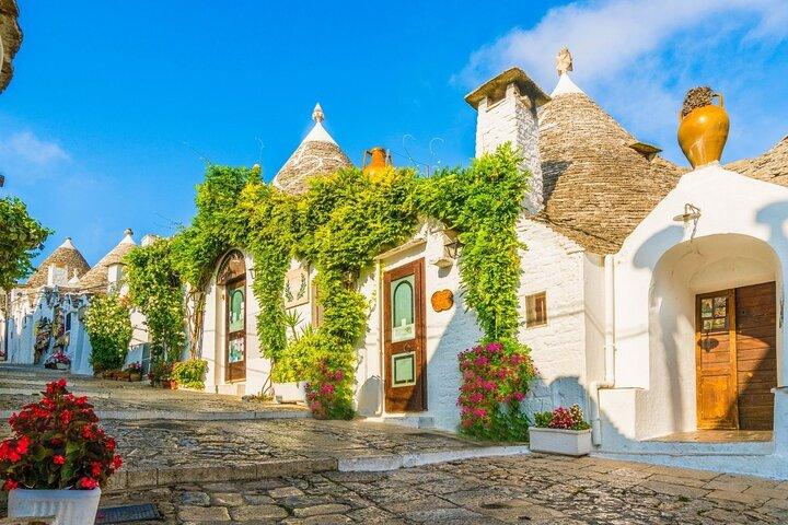 Trulli of Alberobello Day-Trip from Monopoli and Polignano