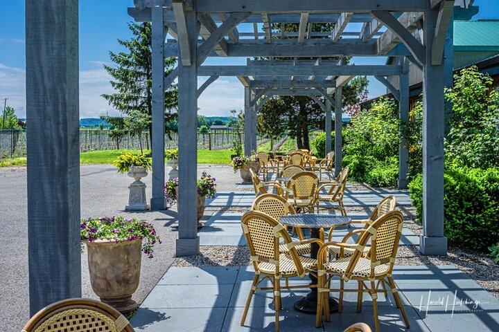 Private Customizable Niagara Winery Tour from Niagara Falls, NY