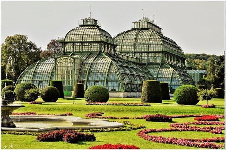Schönbrunn Palace Park: A Self-Guided Adventure