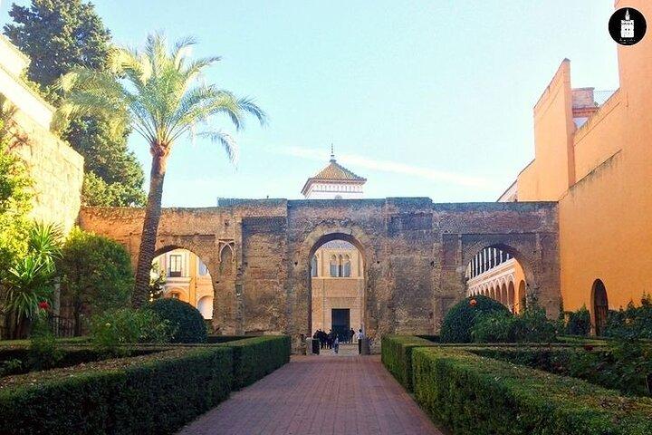 Private tour and tickets of Alcazar & Cathedral of Seville