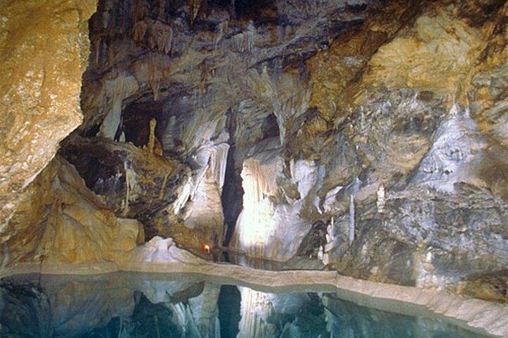 The Top Kalavryta, Rack Railway & Cave of Lakes Private Tour from Athens