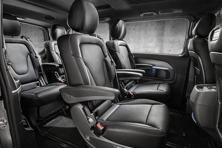 3-Hour Panoramic Tour of Madrid in Mercedes Viano with Guide