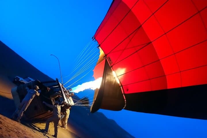 Enjoy Views Of Dubai Beautiful Desert By Hot Air Balloon From Dubai & Falcon