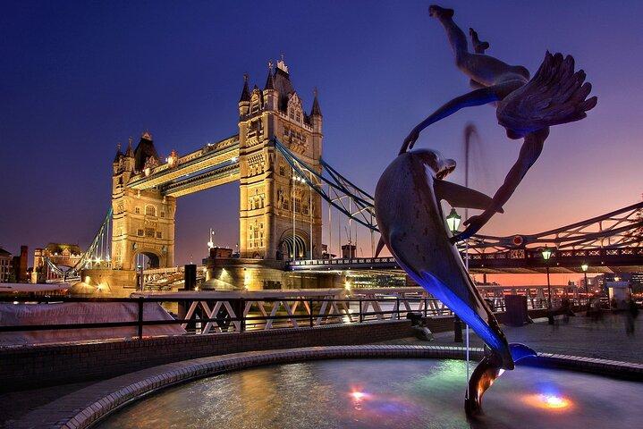 Layover Tour of London from LHR Executive Luxurious Vehicle Private Tour
