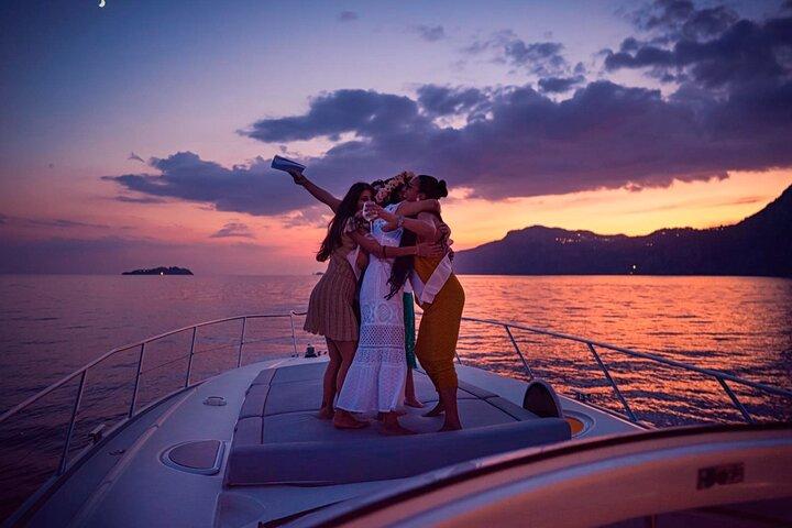 Small Group Tour to Positano by Boat at Sunset