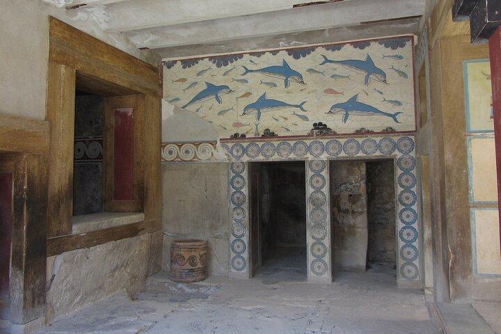 Guided Tour to Knossos Palace & Heraklion
