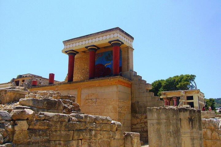 Guided Tour to Knossos Palace & Heraklion
