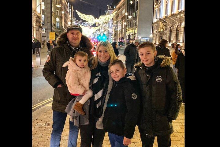 London Christmas Lights Guided Tour by Cab