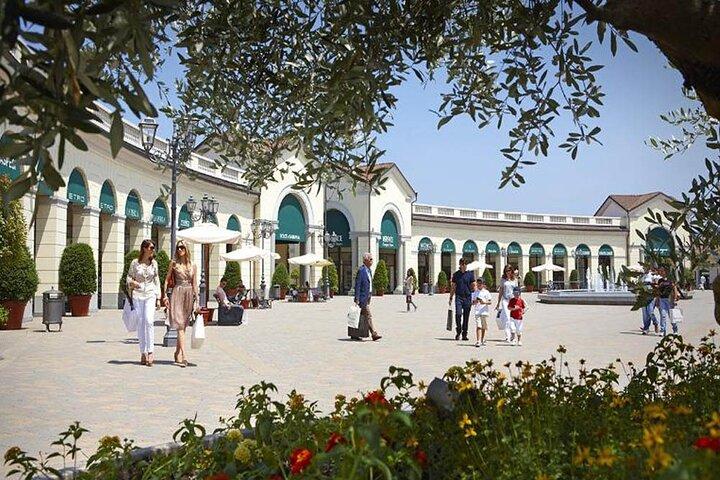 Serravalle Designer Outlet Private Shopping Tour from Milan