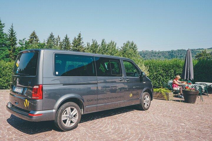 Private Langhe and Barolo Wine Tour from Milan