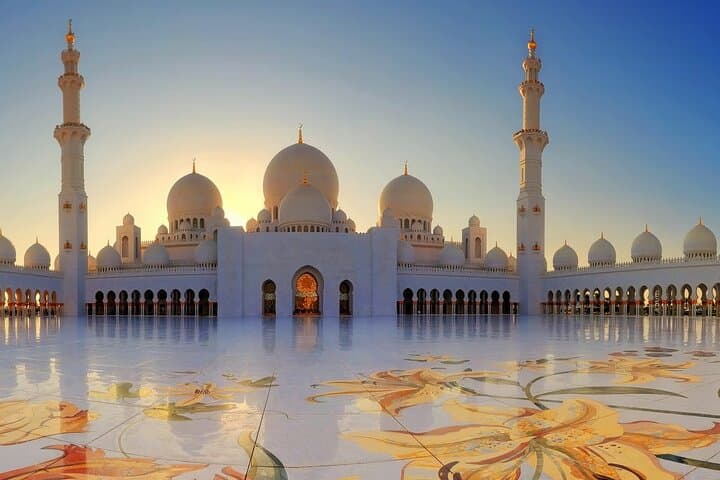 Private Guided Abu Dhabi Tour with BAPS Temple Visit from Dubai
