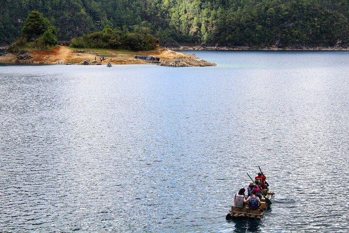 Tour to the Chiflón Waterfall and Montebello Lagoons