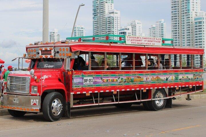 City tours in a cultural 'chiva' in Cartagena