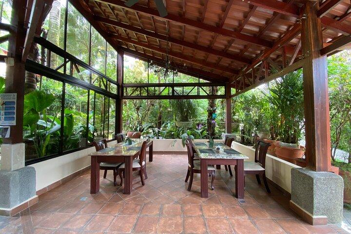 La Fortuna: Mineral Hot Springs Full Day Ticket
