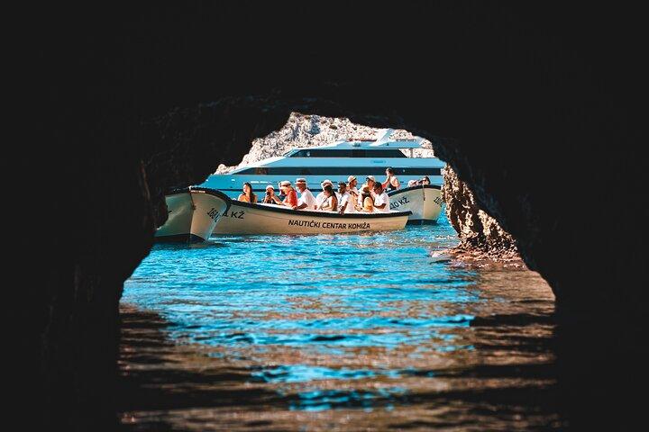 From Split: Small-Group Blue cave & 5 Islands tour by Speed boat