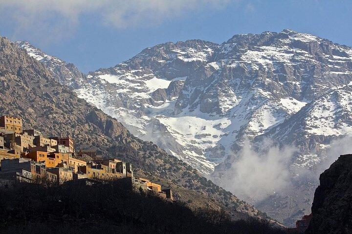 Atlas Mountains Hike with Transport from Marrakech (2days)