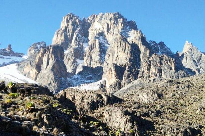 4 Days Mt Kenya Climb, Chogoria Route up and out Sirimon route