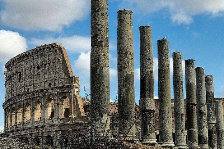 Exclusive Rome Explorer: Personalized Tour & Chauffeur